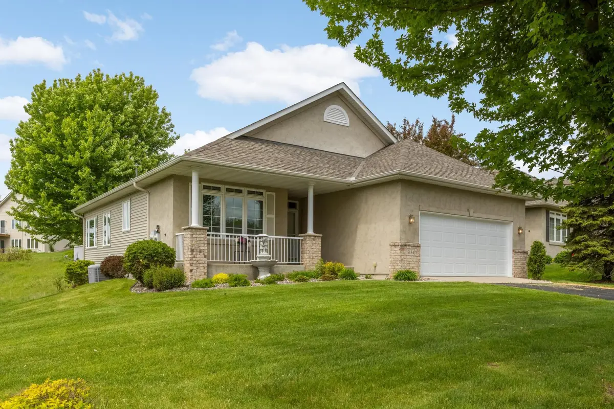 19134 Inndale Drive, Lakeville, MN 55044 - #1