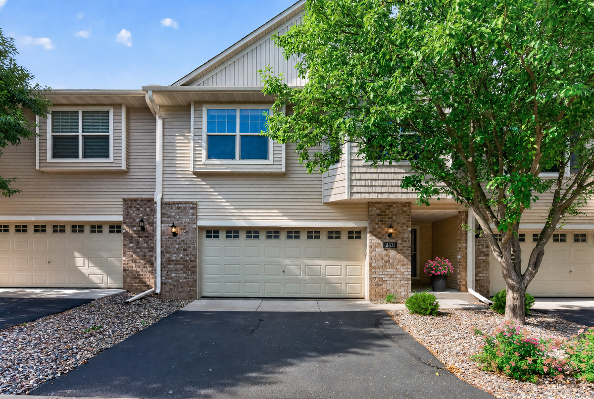 11631 Prospect Curve, Woodbury, MN 55129 - #1