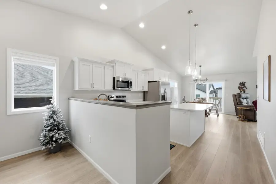 1520 67th Avenue S, Fargo, ND 58104 - #3
