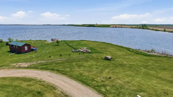 100 Eula Mae Woodward Parkway Sw, Oakes, ND 58474