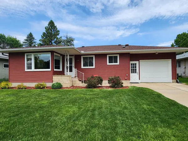 1608 W King Street, Winona, MN 55987