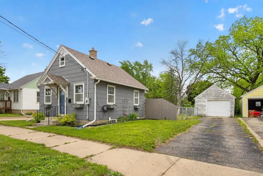 1216 9th Avenue Se, Rochester, MN 55904 - #1