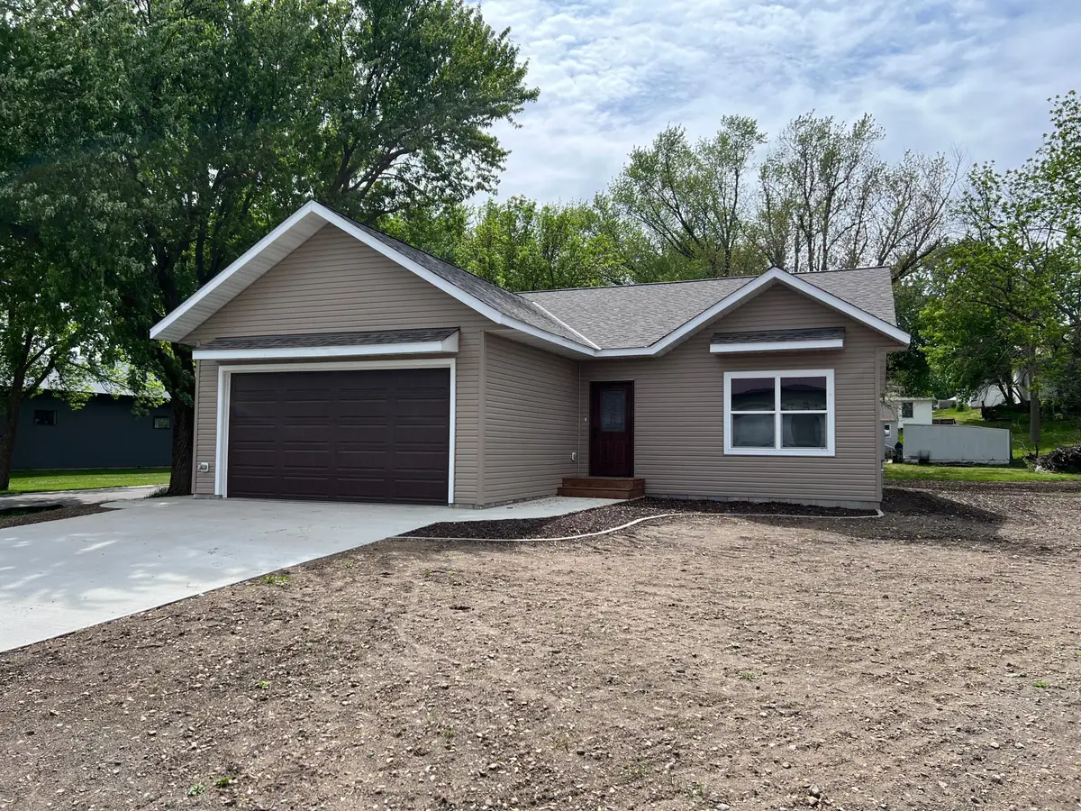 828 Spark Avenue, Albert Lea, MN 56007 - #1