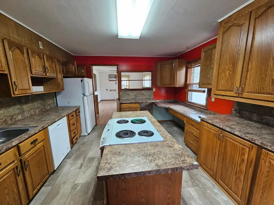 515 1st Street W, Hunter, ND 58048 - #3