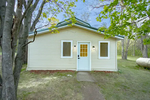 2481 Sunny Acres Lane, Saint Croix Falls, WI 54024