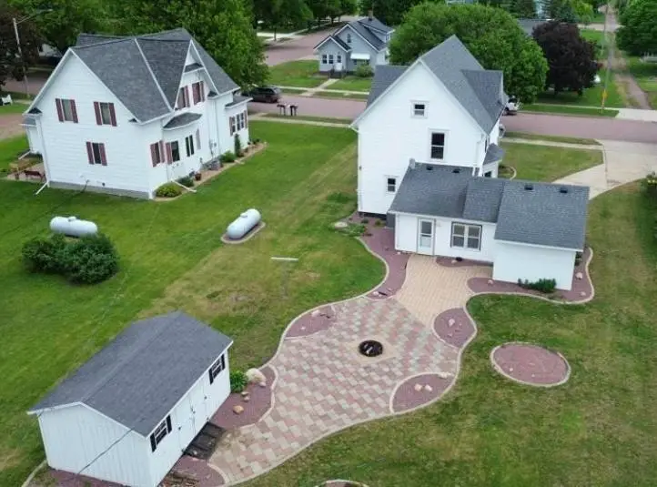 109 White Street N, Comfrey, MN 56019 - #2