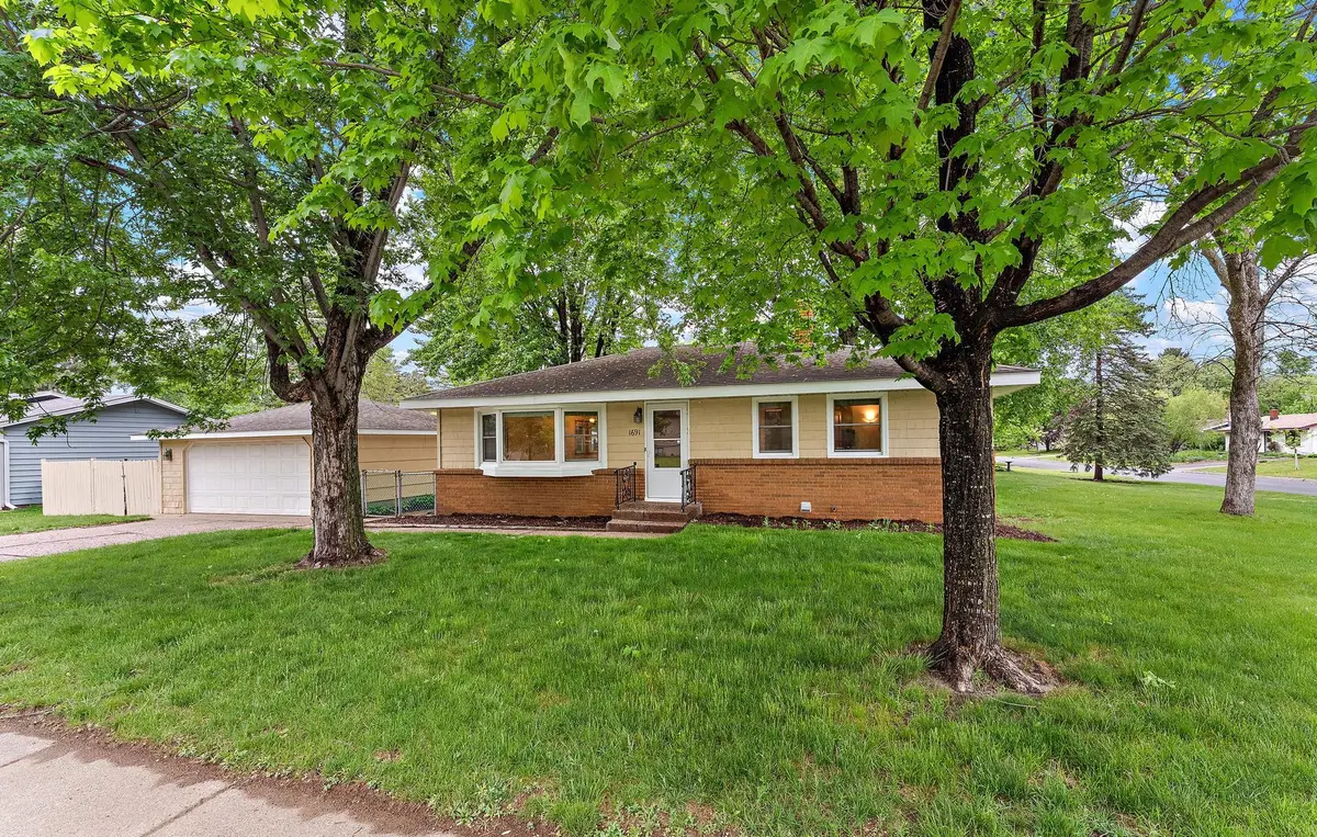 1691 4th Street, White Bear Lake, MN 55110 - #1