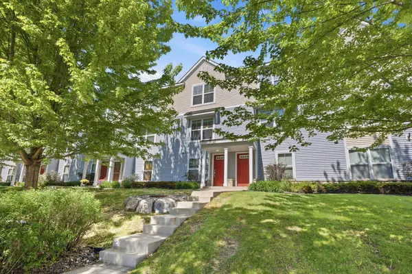 3115 Clover Ridge Drive, Chaska, MN 55318