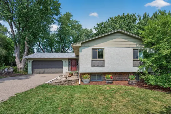 9020 45th Avenue N, Minneapolis, MN 55428