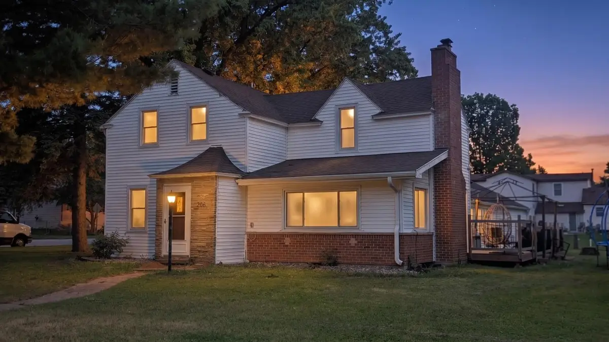 206 2nd Avenue Ne, Kasson, MN 55944 - #1