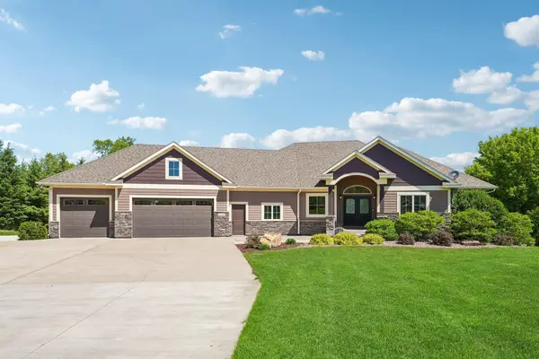 1528 Cottonwood Trail, New Prague, MN 56071