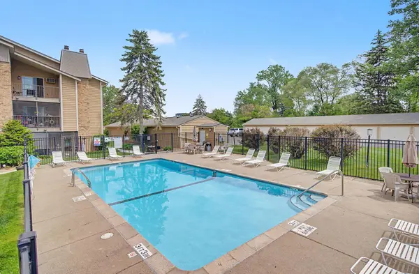 2030 Ridge Drive #32, Minneapolis, MN 55416