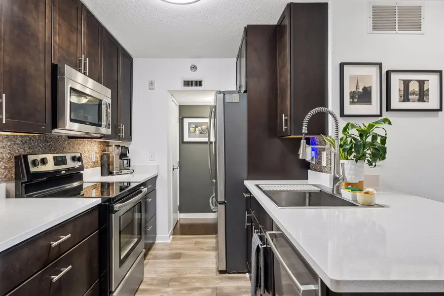 52 Groveland Terrace #A304, Minneapolis, MN 55403 - #2