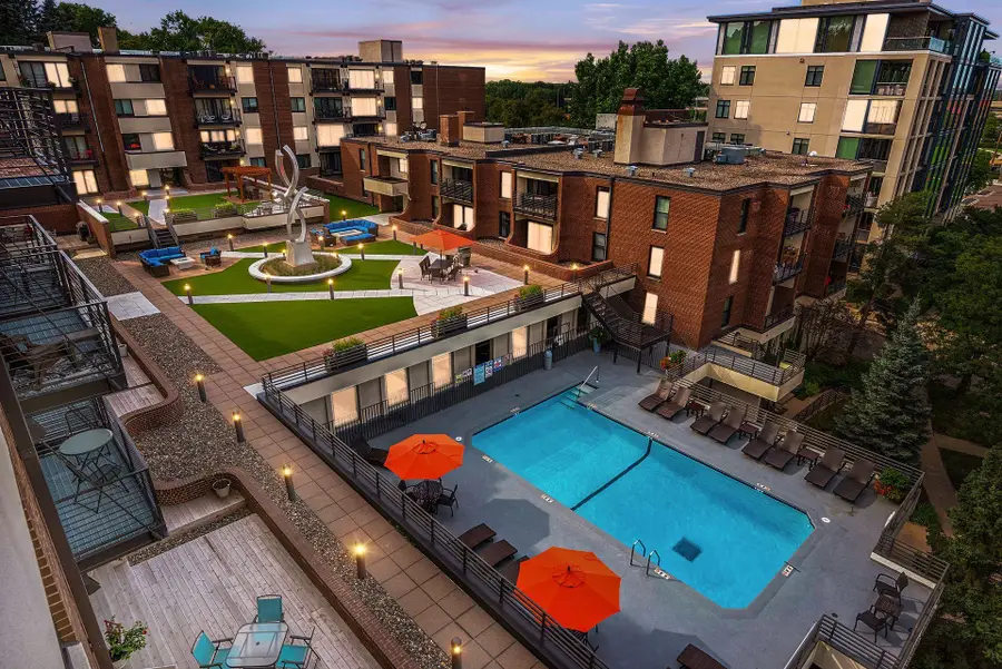 52 Groveland Terrace #A304, Minneapolis, MN 55403 - #3