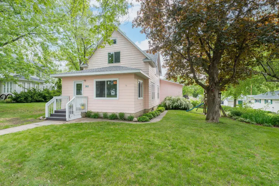 303 Broadway, Hanska, MN 56041 - #3