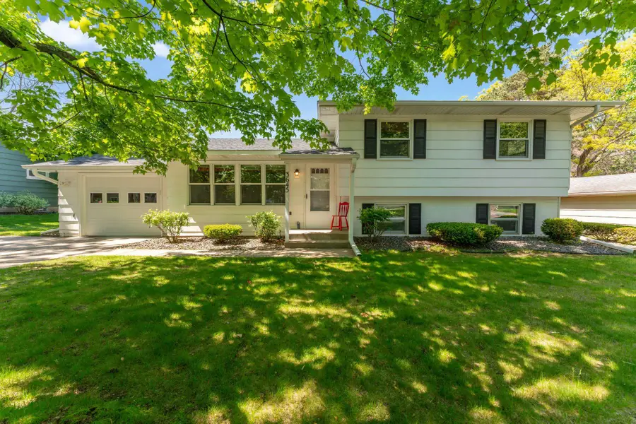 3645 Rolling View Drive, White Bear Lake, MN 55110 - #2