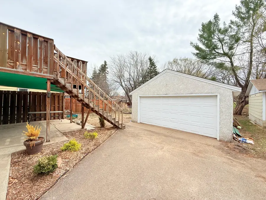 1186 Larpenteur Avenue E, Saint Paul, MN 55109 - #2
