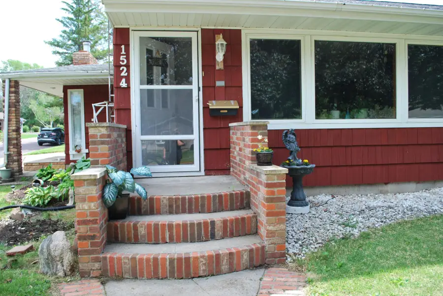 1524 N Park Street, Fairmont, MN 56031 - #2