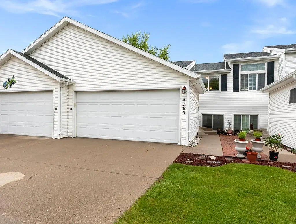 4765 10th Avenue S, Fargo, ND 58103 - #1