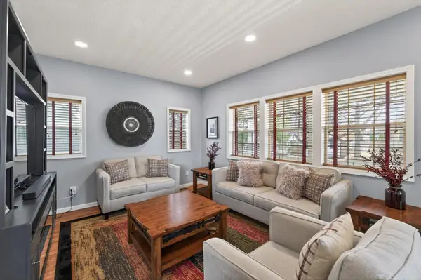 1109 Lawson Avenue E, Saint Paul, MN 55106