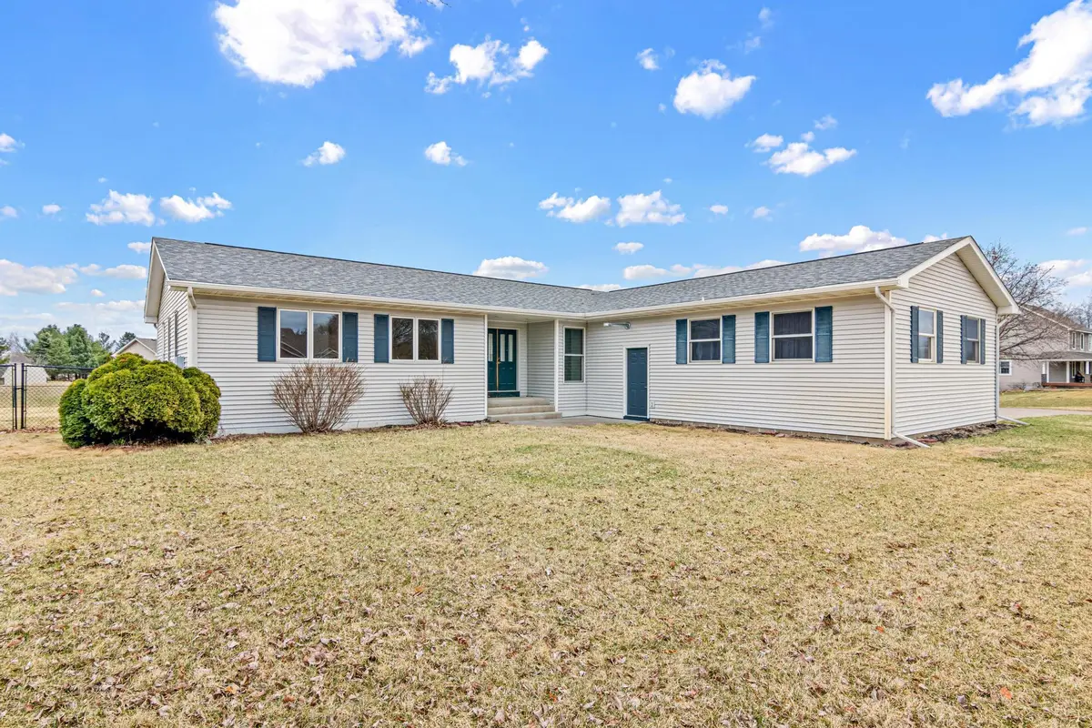17213 Van Buren Street Ne, Ham Lake, MN 55304 - #1