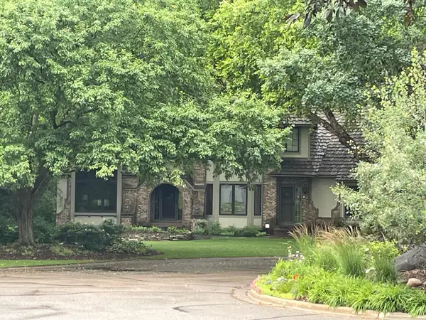 3609 Tanglewood Court, Saint Paul, MN 55123
