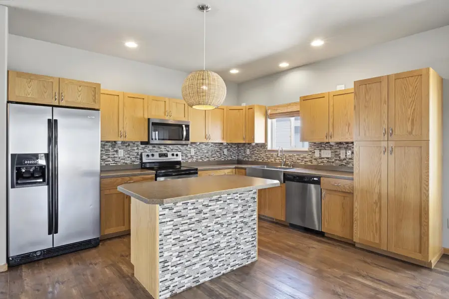 4825 50th Avenue S, Fargo, ND 58104 - #3