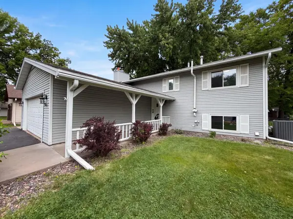 11878 100th Place N, Maple Grove, MN 55369