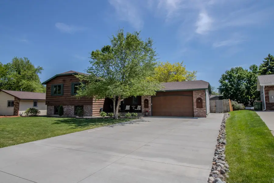168 108th Avenue Nw, Coon Rapids, MN 55448 - #2