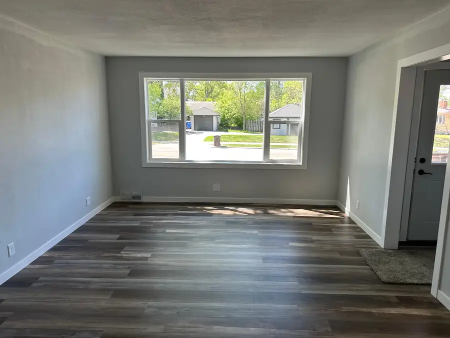 414 Willow Street W, Detroit Lakes, MN 56501 - #2