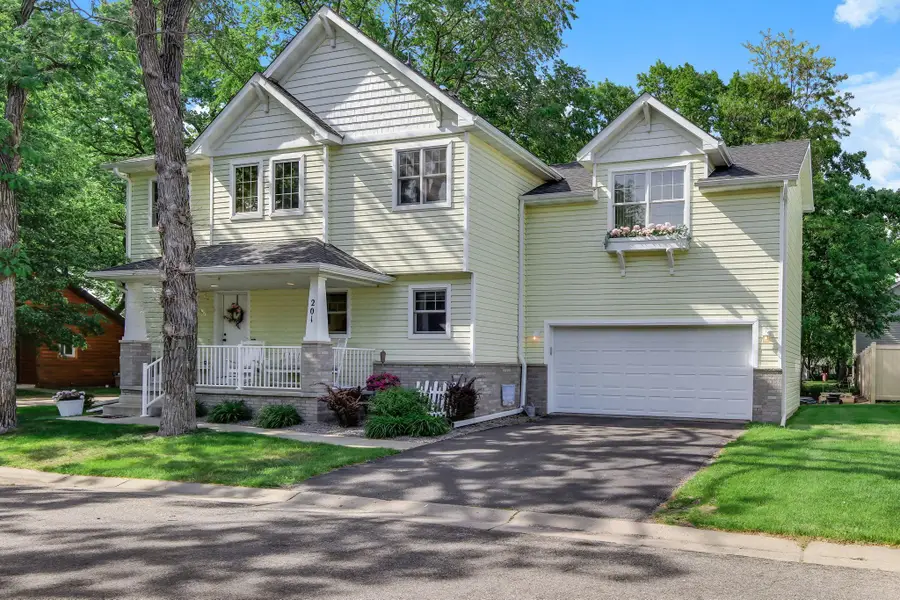 201 Montana Avenue, Big Lake, MN 55309 - #2