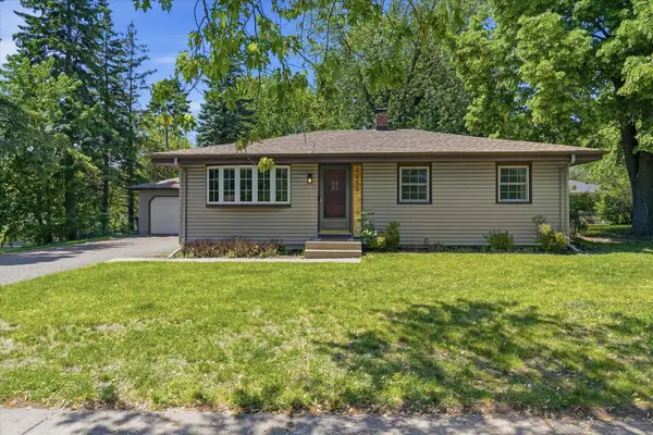 3485 Bellaire Avenue, Saint Paul, MN 55110