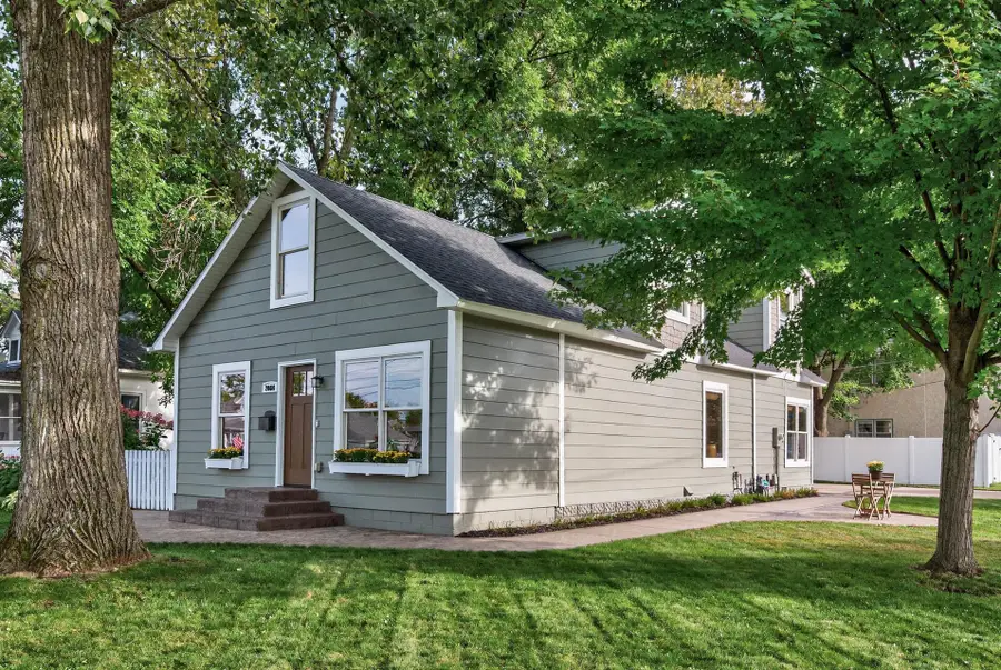 2084 4th Street, Saint Paul, MN 55110 - #2