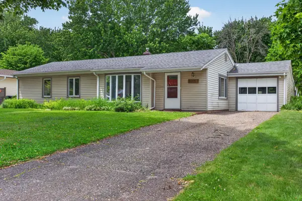 2071 Lindy Avenue, Saint Paul, MN 55113