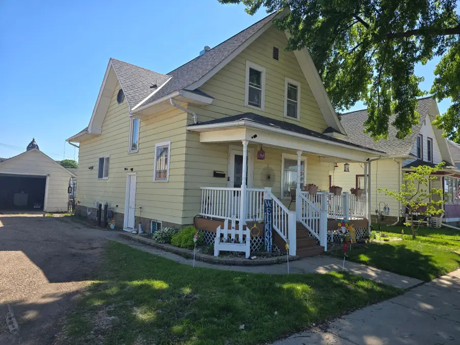 215 W 4th Street, Fairmont, MN 56031 - #2