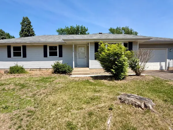7208 Bryant Avenue N, Minneapolis, MN 55430