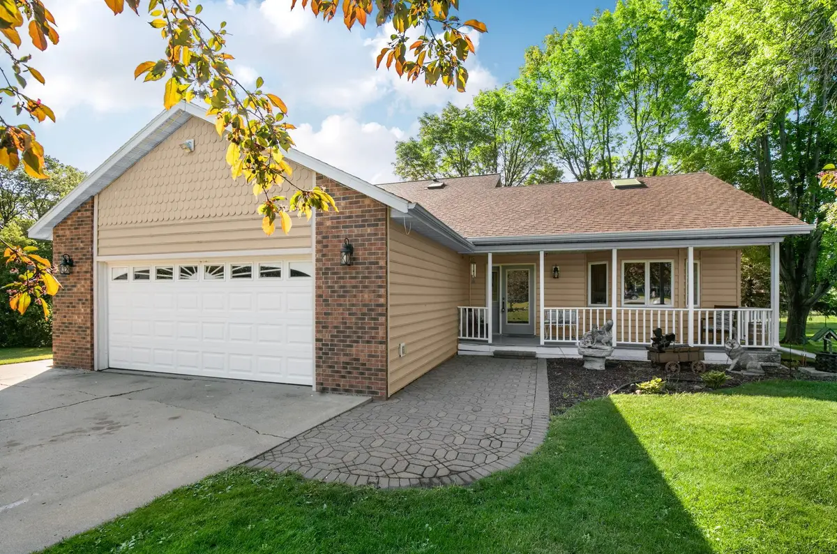 404 7th Street Ne, Melrose, MN 56352 - #1
