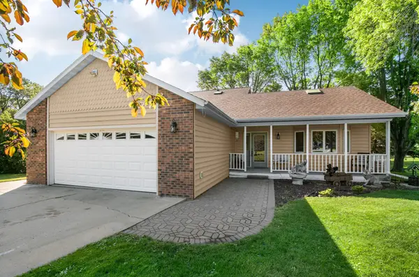 404 7th Street Ne, Melrose, MN 56352