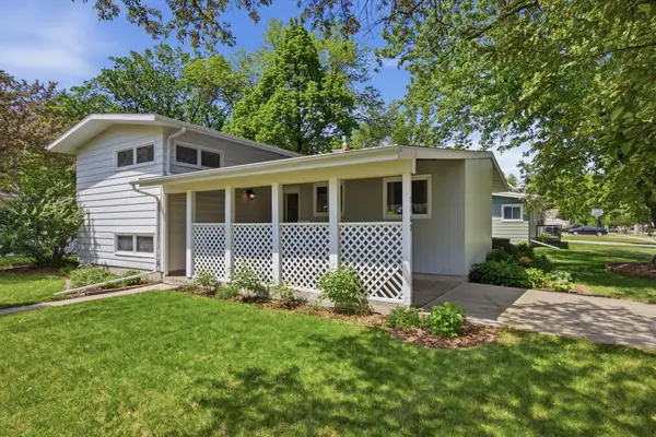 3002 8th Street N, Fargo, ND 58102