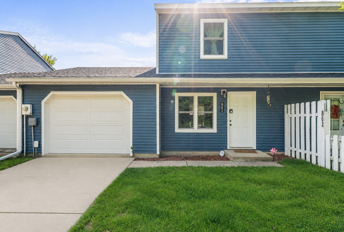 862 W Village Circle Se, Rochester, MN 55904 - #1