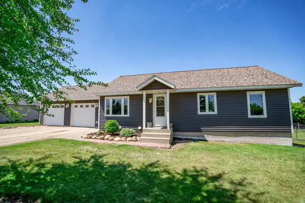 13010 212th Avenue Ne, New London, MN 56273