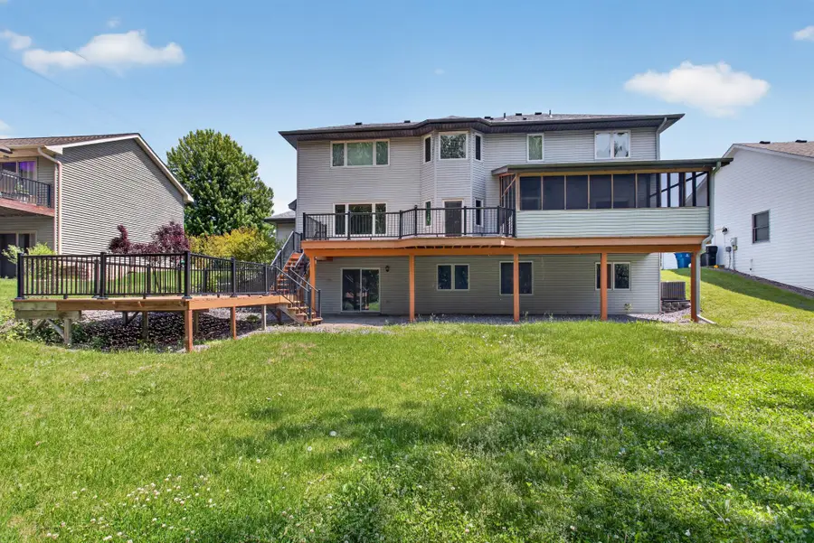 3057 Walter Street, Saint Paul, MN 55109 - #3