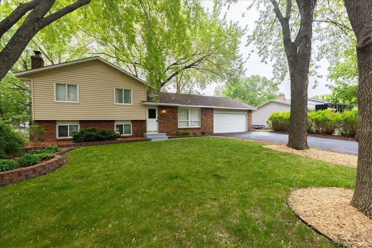10204 Valley Forge Lane N, Maple Grove, MN 55369 - #1