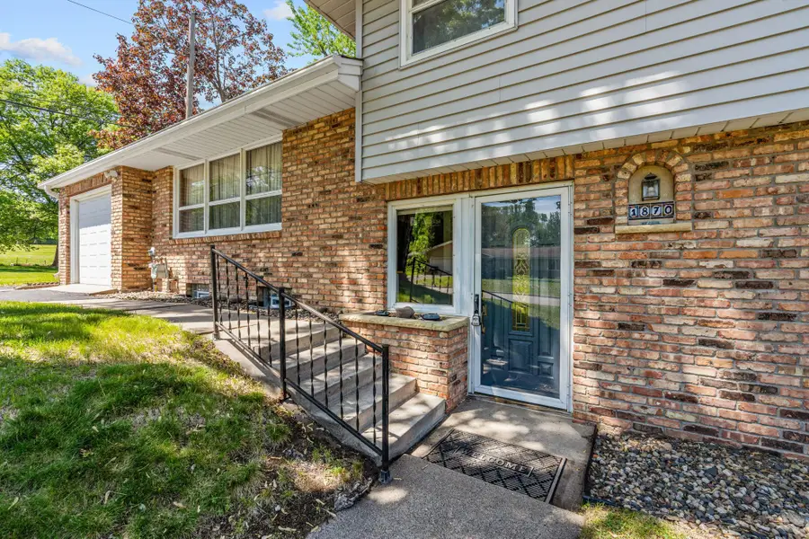 1870 7th Street Nw, New Brighton, MN 55112 - #2