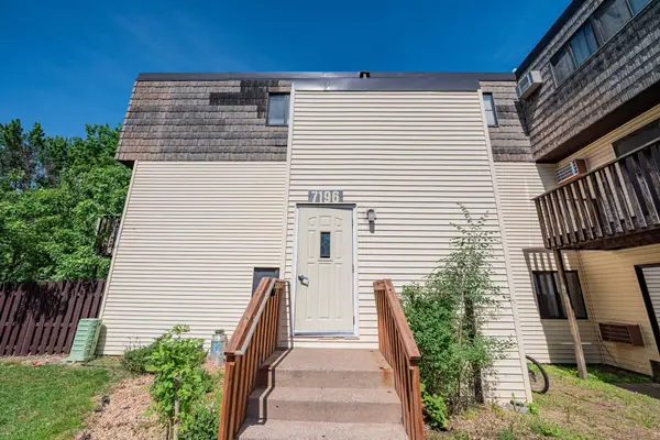 7196 72nd Lane N #227, Minneapolis, MN 55428