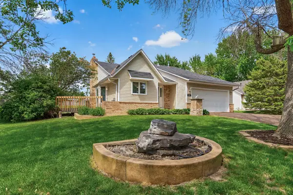 15264 92nd Place N, Maple Grove, MN 55369