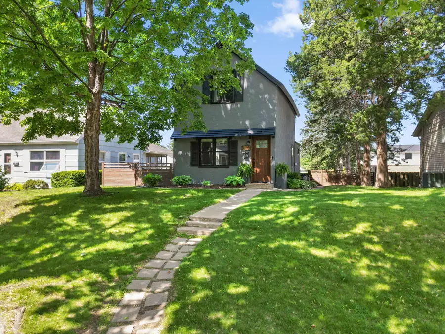 610 7th Avenue S, Hopkins, MN 55343 - #2