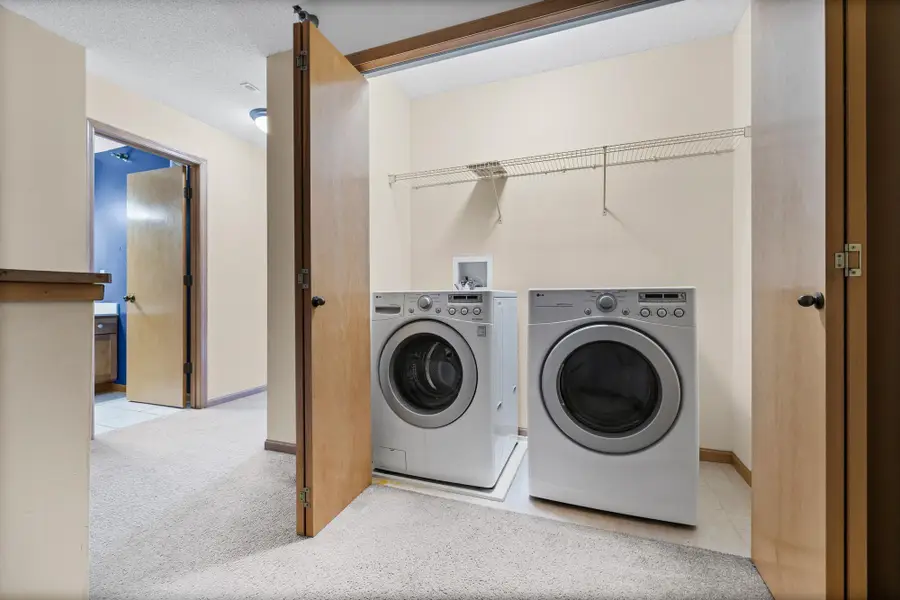 2320 Lower Afton Road E #423, Saint Paul, MN 55119 - #3