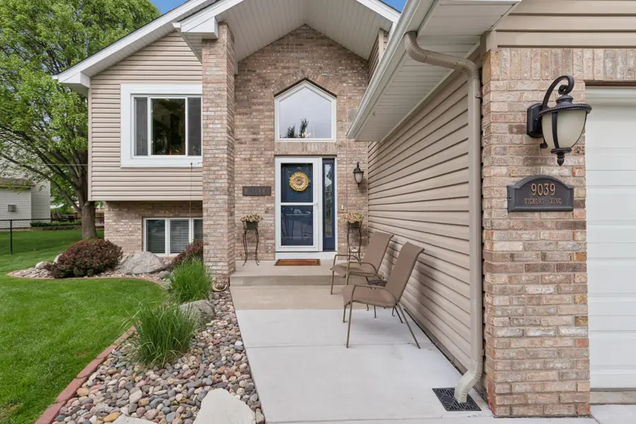 9039 Vickors Crossing, Minneapolis, MN 55443 - #3