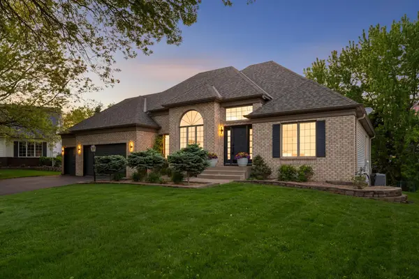 802 Spring Hill Court, Woodbury, MN 55125